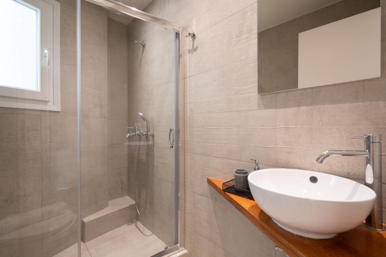 Classy Apartment In Koukaki, Walk To Metro & Acropolis 아테네 외부 사진